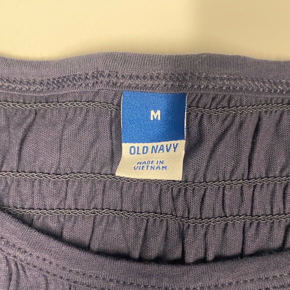 Old Navy Women’s Smocked Short Sleeve Tee - Picture 2 of 5